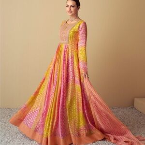 🌹GULKAYRA VAARI LONG MAXI SHALWAR KAMEEZ WITH DUPATTA🌹